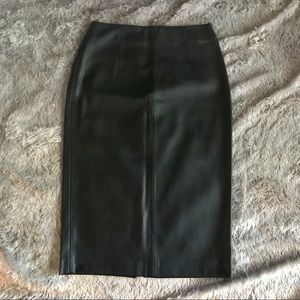 ZARA PENCIL SKIRT 🖊 Never Worn